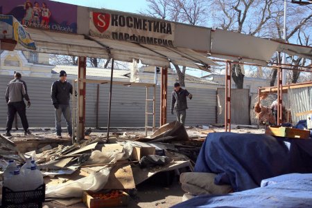Старые рыбные ряды демонтировали на рынке «Привоз» (фоторепортаж)