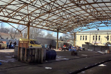Старые рыбные ряды демонтировали на рынке «Привоз» (фоторепортаж)
