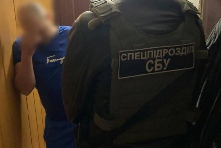 Госисполнитель Одесского района получил взятку в 400 долларов США за возвращение авто со штрафплощадки (фото)
