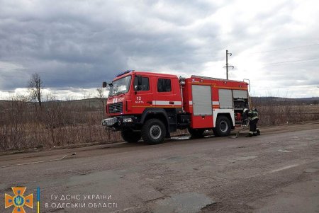 В Одесской области спасатели ликвидировали возгорание грузового автомобиля (фото)