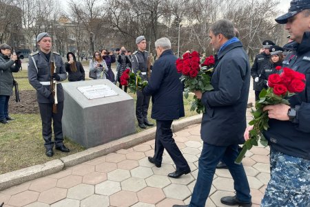 Память Героев Небесной Сотни почтили в Одессе (фото)