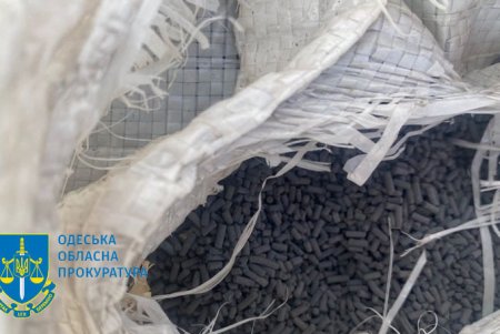 За кражу 500 килограммов катализатора нефтепереработки и электрооборудования с завода трое жителей Одесской области предстанут перед судом (фото)