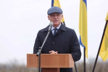 Геннадий Труханов почтил память курсантов МВД, погибших во время Второй мировой: «Сегодняшнее время — также сложное для нашей страны. Всем нам как никогда необходимо единство» (фото)