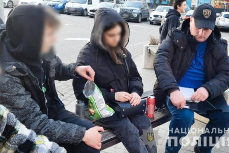 Ювенальные полицейские следят за досугом одесских подростков (фото)
