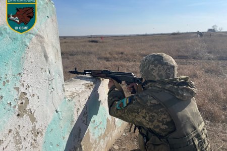 «Мы надежный щит в защите украинского народа»: в Одесской области морские пехотинцы провели тактические учения (фото)
