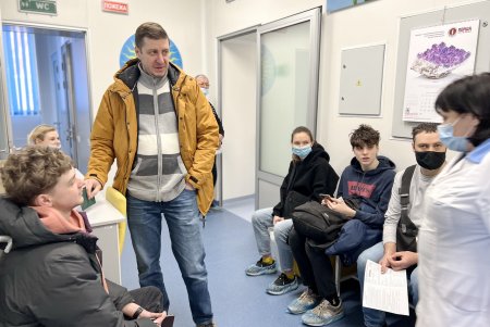 «У кого есть возможность, приходите в наши пункты и сдавайте донорскую кровь», – вице-мэр Светлана Бедрега (фото, видео)