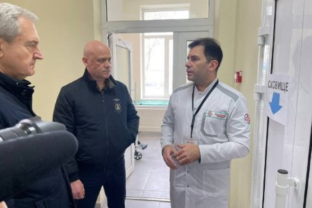 Мэр проверил готовность опорной горбольницы №10 принять пострадавших в результате боевых действий (фото)