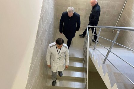 Мэр проверил готовность опорной горбольницы №10 принять пострадавших в результате боевых действий (фото)