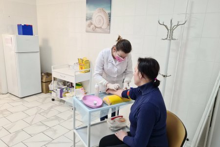 Одесские медики продолжают оказывать помощь пациентам (фото)