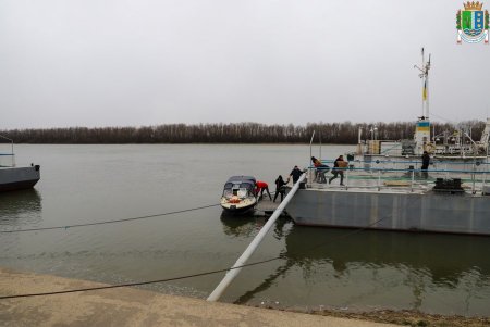 В Одесскую область паромом доставили гуманитарную помощь из румынской Тульчи (фото)
