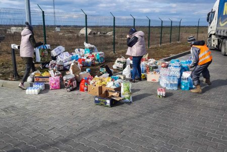 В Одесскую область паромом доставили гуманитарную помощь из румынской Тульчи (фото)