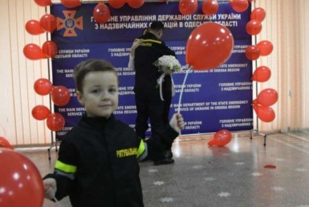 В пожарной части Одессы сыграли свадьбу (фото)