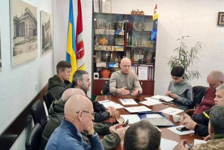 Одесский муниципалитет обеспечивает бесперебойную работу городской инфраструктуры и формирует запасы продовольствия (фото)