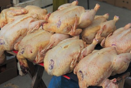 На одесском Привозе продукты есть в изобилии (фоторепортаж)