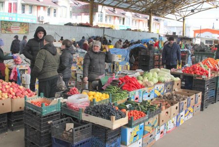 На одесском Привозе продукты есть в изобилии (фоторепортаж)