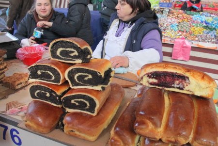 На одесском Привозе продукты есть в изобилии (фоторепортаж)