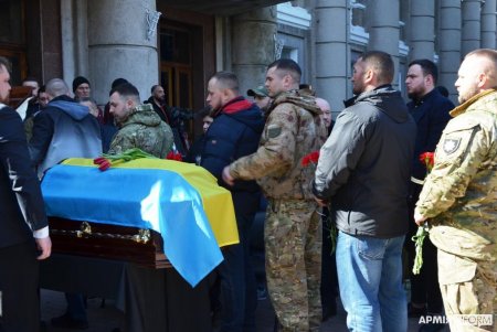 Одесситы простились с погибшими на войне земляками (фото)