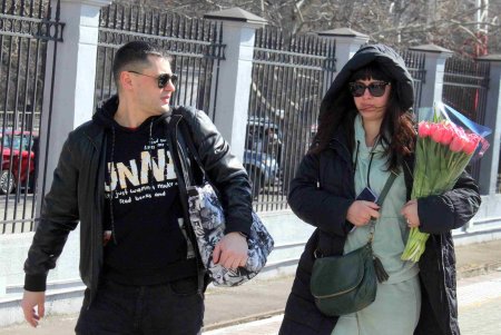 Одесский железнодорожный вокзал в условиях войны: беженцам помогают волонтёры и городские службы (фоторепортаж)
