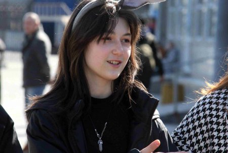 Одесский железнодорожный вокзал в условиях войны: беженцам помогают волонтёры и городские службы (фоторепортаж)