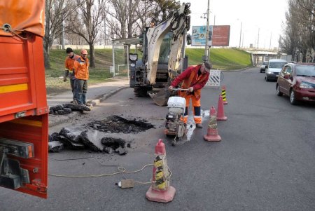 Коммунальные службы ежедневно обеспечивают благоустройство Одессы (фото)