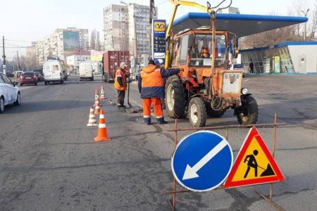 Коммунальные службы ежедневно обеспечивают благоустройство Одессы (фото)