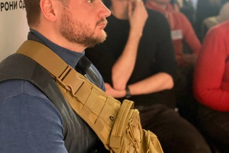 Мэр Одессы провёл встречу с представителями волонтёрских центров и организаций города (фото)