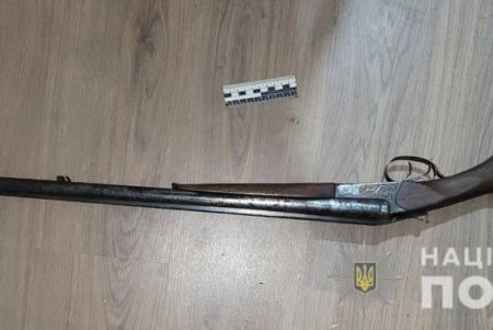 У двоих жителей Одесской области изъяли оружие и боеприпасы: мужчинам грозит до трех лет лишения свободы (фото)