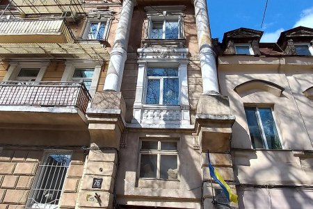 Хотя улицы Одессы выглядят мирно, но в воздухе ощущается тревога (фоторепортаж) 
