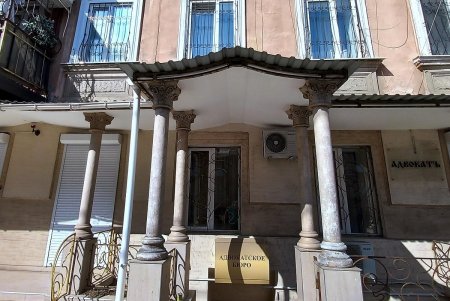 Хотя улицы Одессы выглядят мирно, но в воздухе ощущается тревога (фоторепортаж) 