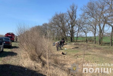 Пятеро пассажиров, из них двое детей: возле Татарбунар автомобиль слетел с дороги, есть жертвы (обновлено)