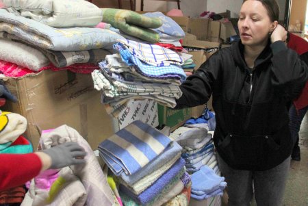 В одесской 117-й школе работает Гуманитарный волонтёрский центр помощи беженцам (фоторепортаж)