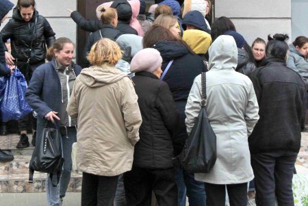 В одесской 117-й школе работает Гуманитарный волонтёрский центр помощи беженцам (фоторепортаж)