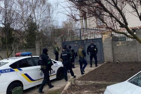 В Одесской области правоохранители выявили две лаборатории по выращиванию конопли (фото)