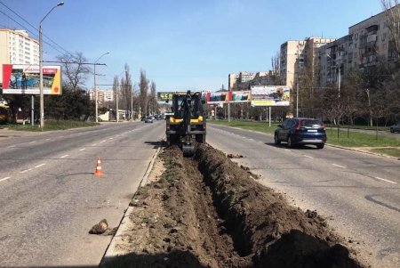 За прошедшие сутки коммунальными службами Одессы выполнено 35 заявок по устранению аварийных ситуаций и текущему ремонту (фото)