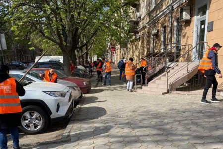 Коммунальщики провели в городе «День окружающей среды» (фото)
