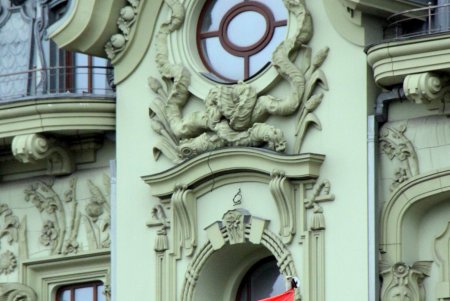Дерибасовская без противотанковых ежей и работающий фонтан в Городском саду (фоторепортаж) 