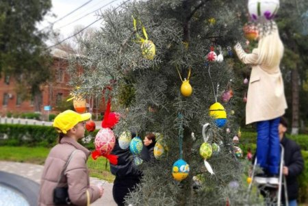 Одесские школьники готовили паски, писанки, сувениры, обереги для украинских защитников и малообеспеченных горожан (фото)
