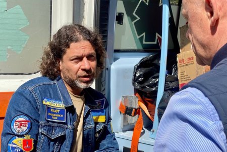 Город-побратим Генуя передал Одессе две кареты скорой помощи с медицинским оборудованием (фото)