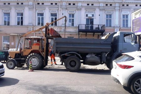 Специалисты Коммунального предприятия «Городские дороги» отчитались о выполненных работах за неделю (фото)