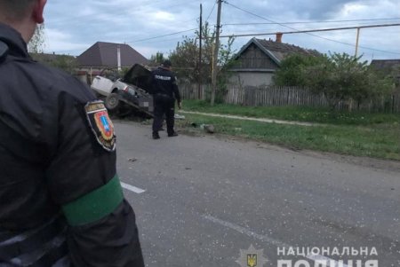 В результате смертельного ДТП в Беляевке два человека погибли, еще один находится в тяжелом состоянии (фото)