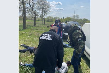 Двое жителей Одесской области незаконно переправляли мужчин призывного возраста в Молдову: ГБР проверяет причастность к схеме правоохранителей
