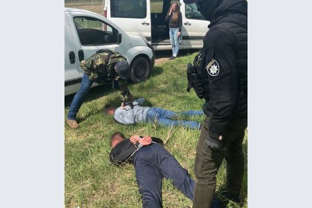 Двое жителей Одесской области незаконно переправляли мужчин призывного возраста в Молдову: ГБР проверяет причастность к схеме правоохранителей