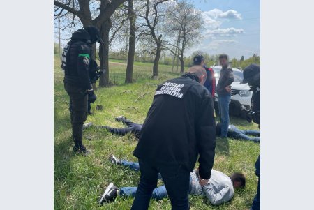 Двое жителей Одесской области незаконно переправляли мужчин призывного возраста в Молдову: ГБР проверяет причастность к схеме правоохранителей