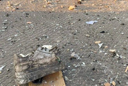 Ликвидация последствий ночных ракетных обстрелов торгового центра и складов (фоторепортаж)