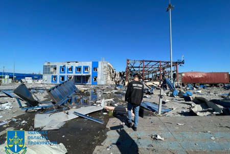 Прокуратура расследует массированные ракетные обстрелы объектов гражданской и туристической инфраструктуры Одесской области (фото)