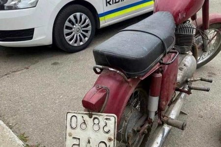 В Одесской области пытались незаконно перерегистрировать два авто и мотоцикл (фото)