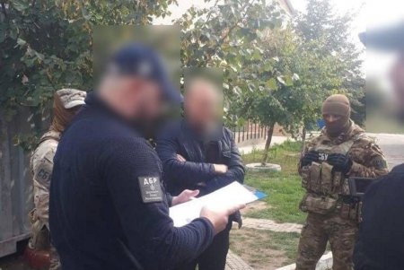 В нацпарке Одесской области чиновник администрации получал взятки за незаконный вылов рыбы (фото)