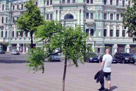Несмотря на войну, Соборка живет привычной и размеренной жизнью (фоторепортаж) 