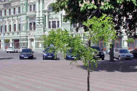 Несмотря на войну, Соборка живет привычной и размеренной жизнью (фоторепортаж) 