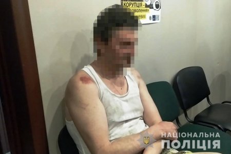 53-летнему одесситу, стрелявшему на Таирова в женщину,  вручили подозрение в покушении на убийство (видео, фото)